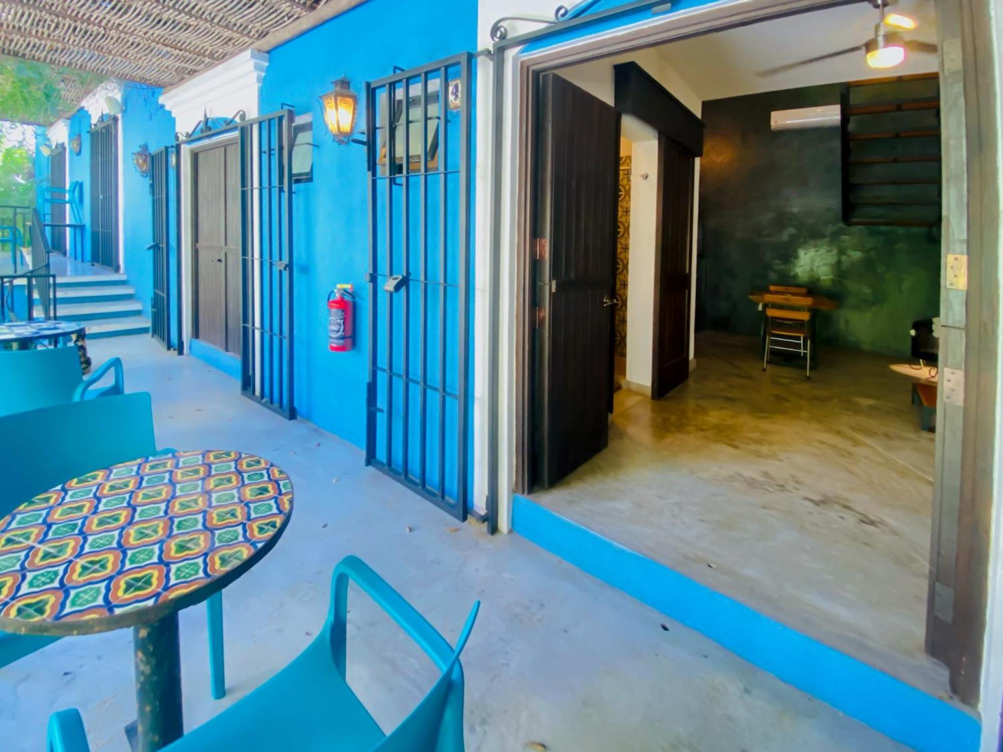 Gallo Azul Hotel, En El Corazon De Todos Santos Bagian luar foto