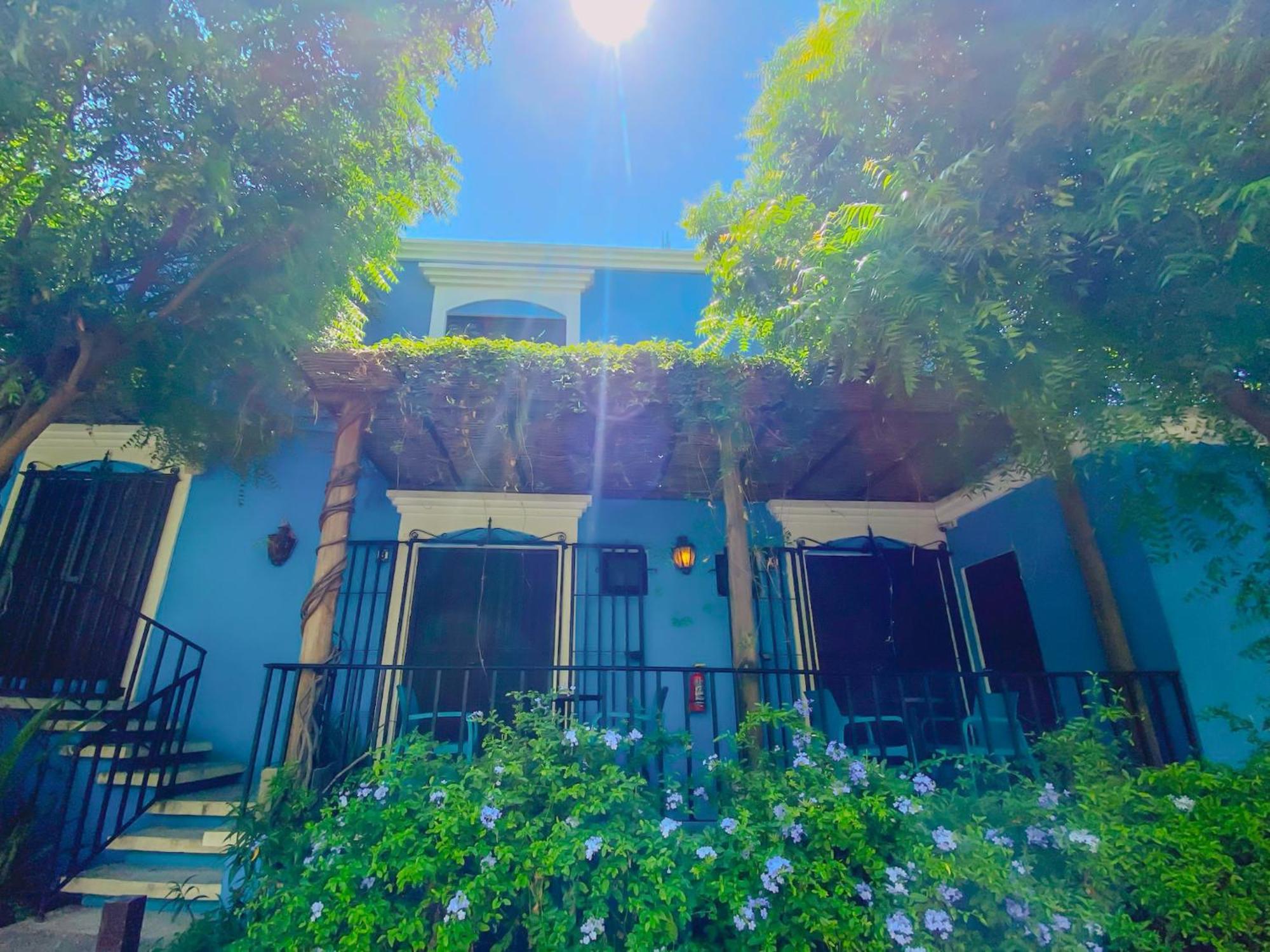 Gallo Azul Hotel, En El Corazon De Todos Santos Bagian luar foto
